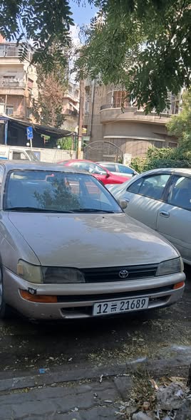 تويوتا كورولا 1993 - صورة 5