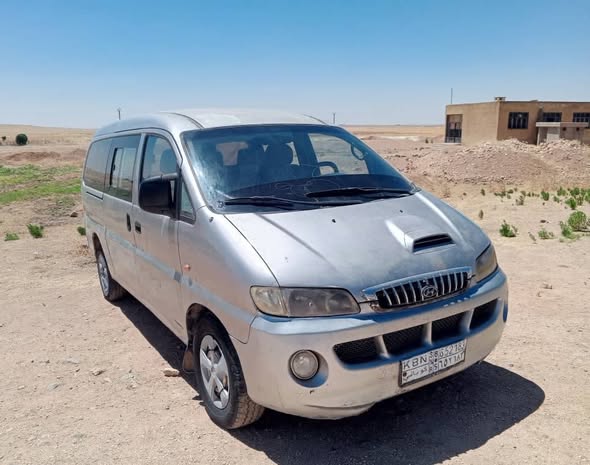 هيونداي H-1 2002 - صورة 1