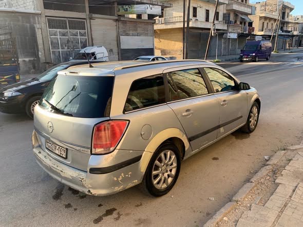 اوبل استرا 2006 - صورة 2