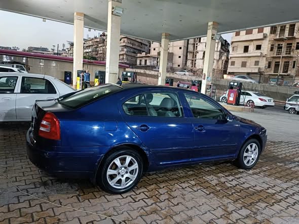 سكودا أوكتافيا 2007 - صورة 2