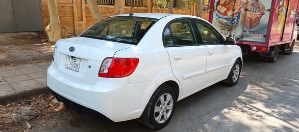 كيا ريو 2011 - صورة 1