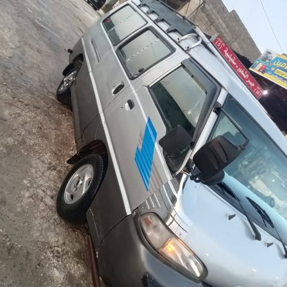 هيونداي H-1 2000 - صورة 2