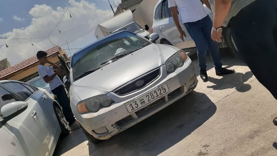 كيا شوما 2002