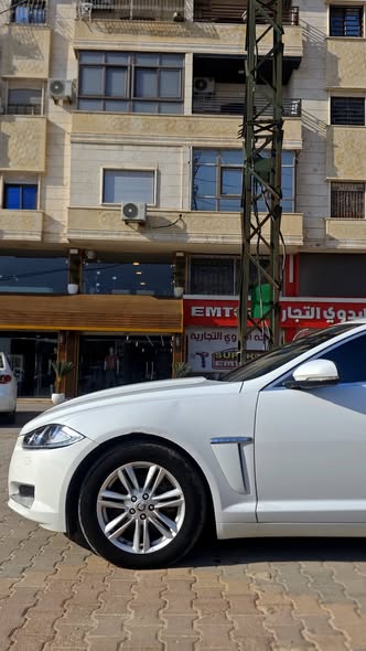 جاكوار اكس اف 2012 - صورة 4