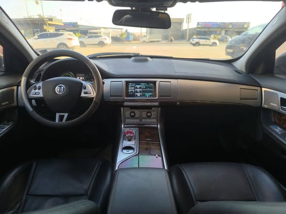 جاكوار اكس اف 2012 - صورة 3
