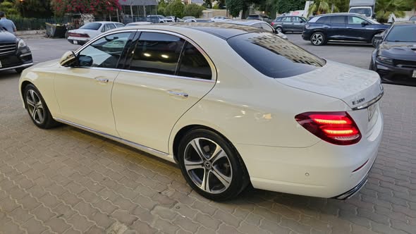مرسيدس بنز E-Class 2017 - صورة 3