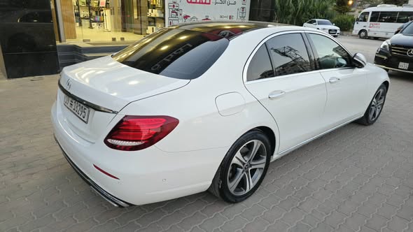 مرسيدس بنز E-Class 2017 - صورة 4