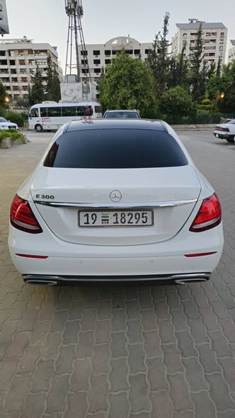 مرسيدس بنز E-Class 2017 - صورة 5