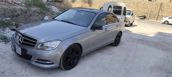 مرسيدس C200 2013 - صورة 1