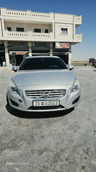 فولفو S60 2012 - صورة 1
