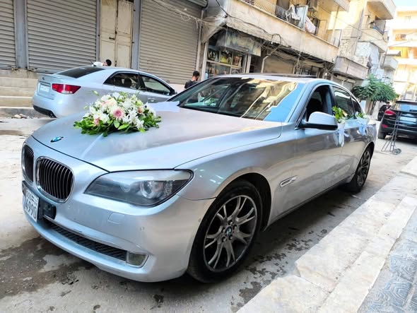 بي إم دبليو 740 2012 - صورة 1