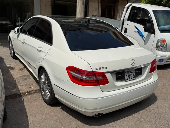 ميرسيدس E350 2012 - صورة 4