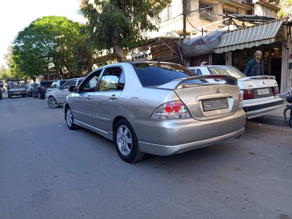 ميتسوبيشي لانسر 2007 - صورة 1