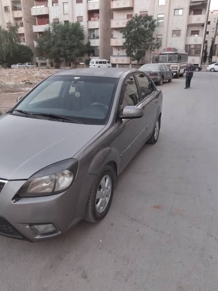 كيا ريو 2011 - صورة 1