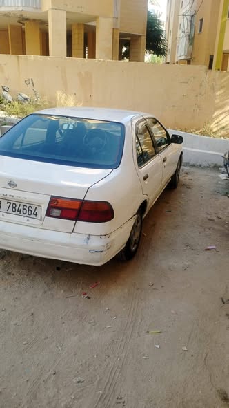 نيسان صني 1995 - صورة 1