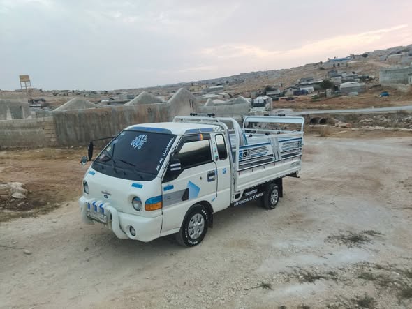 هيونداي H100 2001 - صورة 1