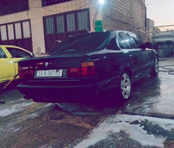 بي ام 525 1993 - صورة 3
