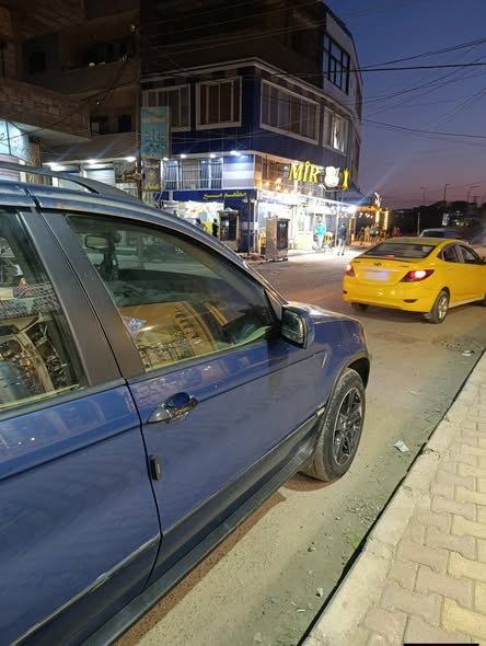 بي إم دبليو اكس 5 2002 - صورة 4