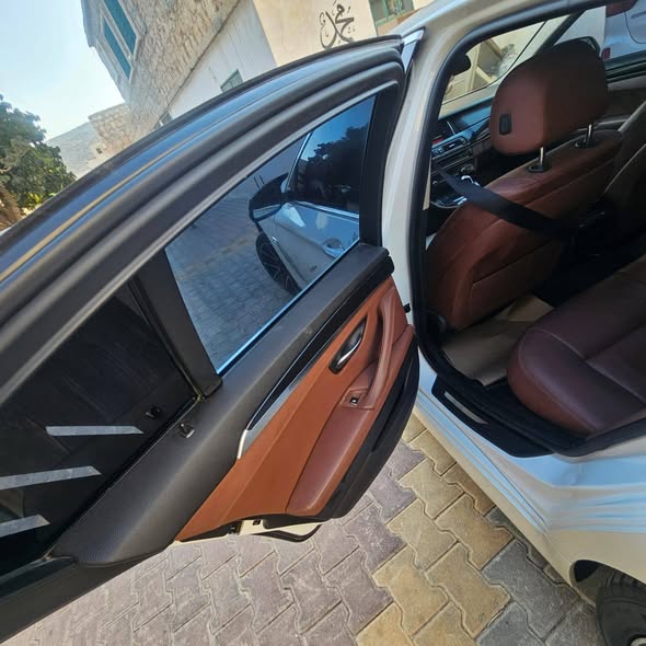 بي ام دبليو 520 2015 - صورة 1