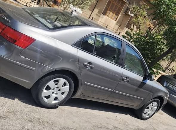 هونداي سوناتا 2010 - صورة 2