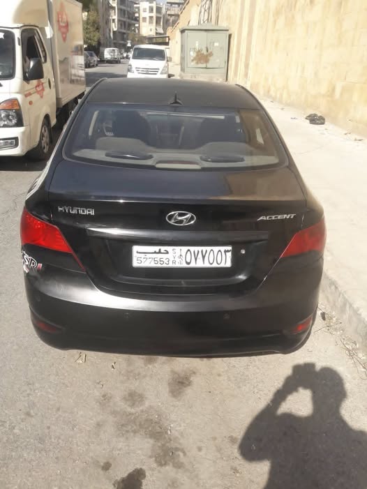 هيونداي أكسنت 2011