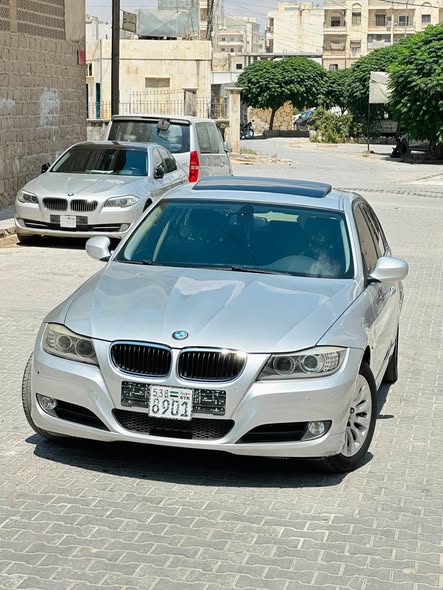 بي إم دبليو 320 2009 - صورة 1