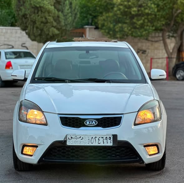 كيا ريو 2011 - صورة 1