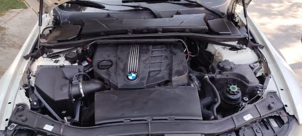 بي ام دبليو 320 2011 - صورة 1