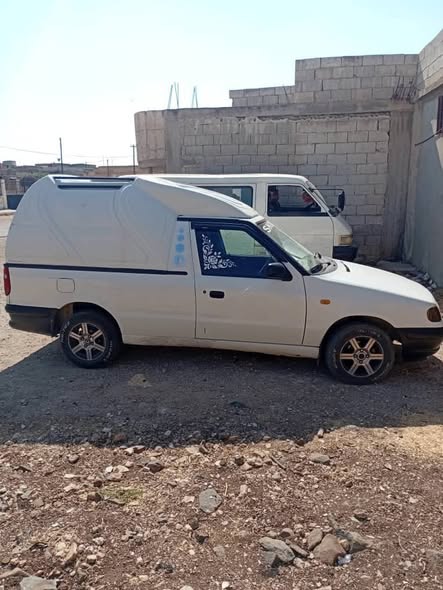 سكودا بيك أب 2000 - صورة 2