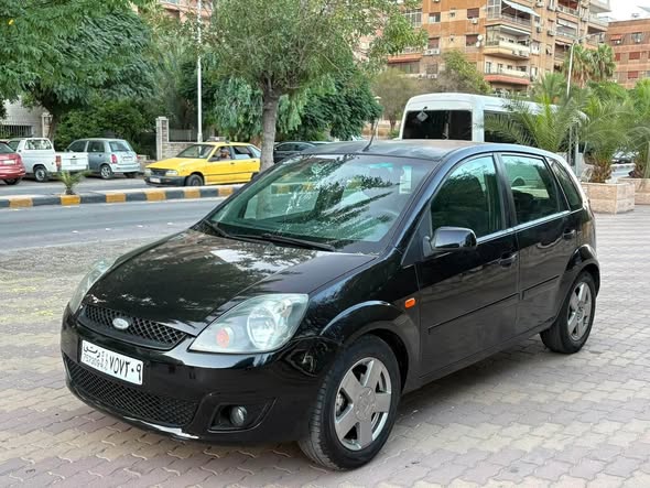 فورد فيستا 2008 - صورة 2
