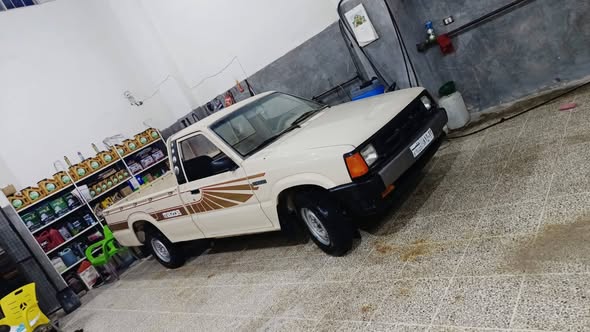 مازدا B1600 1992 - صورة 1