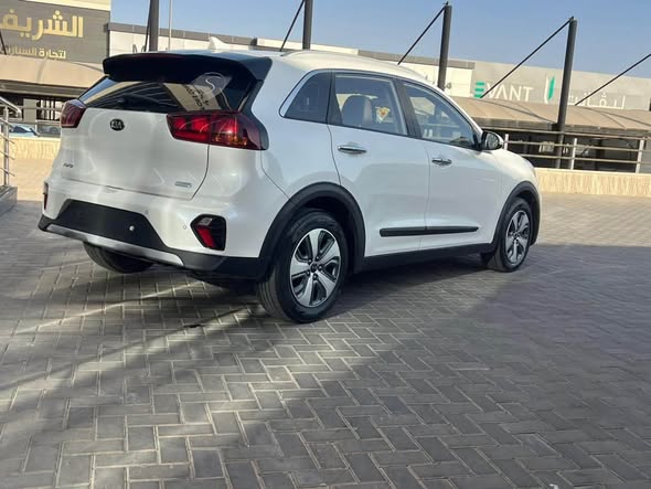 كيا نيرو 2021 - صورة 3