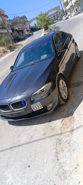 بي إم دبليو 520 2011 - صورة 4