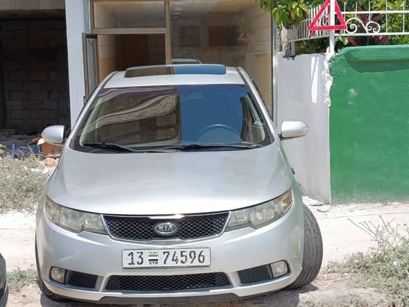 كيا سيراتو 2010 - صورة 1