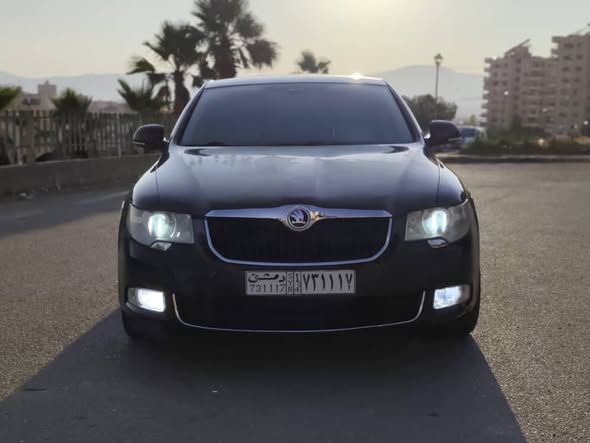 سكودا سوبيرب 2010 - صورة 1