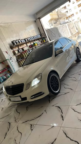 مرسيدس E350 2011 - صورة 1