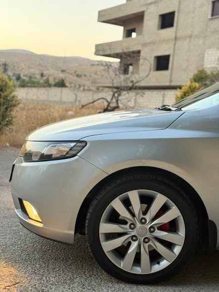 كيا فورتي 2010 - صورة 3