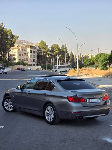 بي إم دبليو 528i 2014 - صورة 4