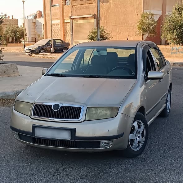 سكودا فابيا 2004 - صورة 1