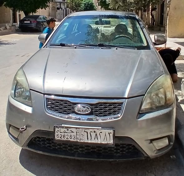 كيا ريو 2010 - صورة 2
