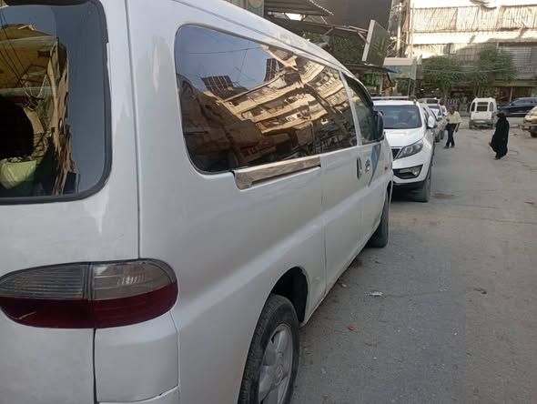 هيونداي H-1 2002 - صورة 5