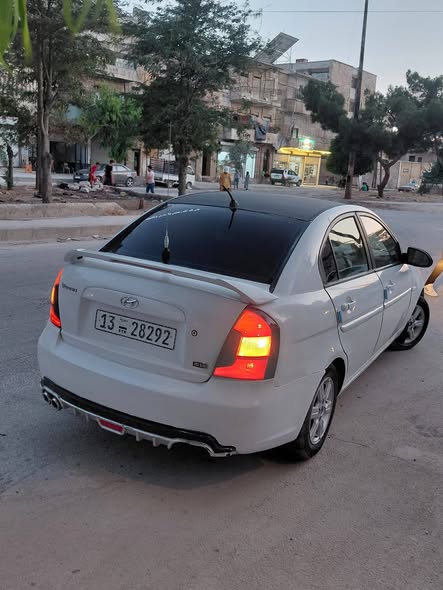 هيونداي فيرنا 2008 - صورة 1