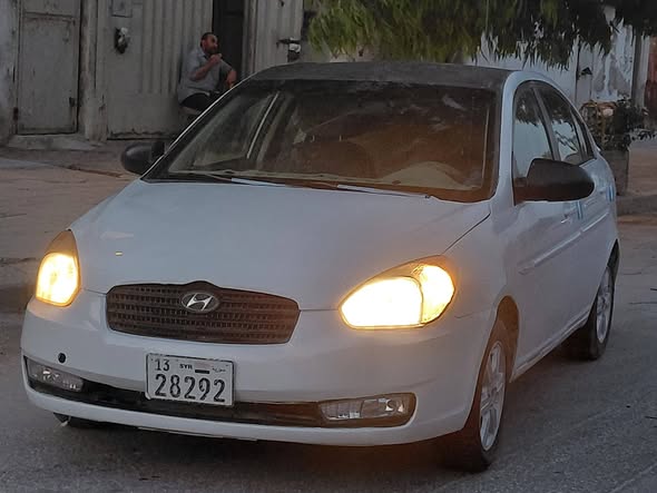 هيونداي فيرنا 2008 - صورة 4