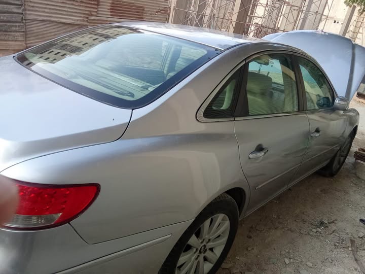 هيونداي أزيرا 2009