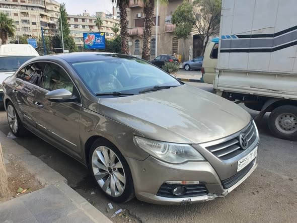 فوكس فاغن باسات CC 2010 - صورة 1