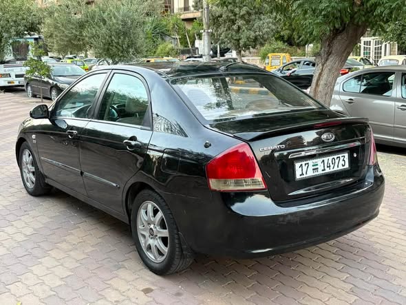 كيا سيراتو 2008 - صورة 5