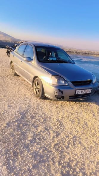 كيا ريو 2002 - صورة 1