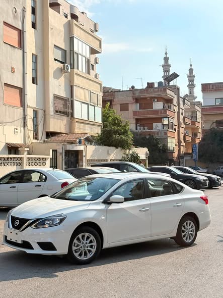 نيسان سيلفي 2025 - صورة 2