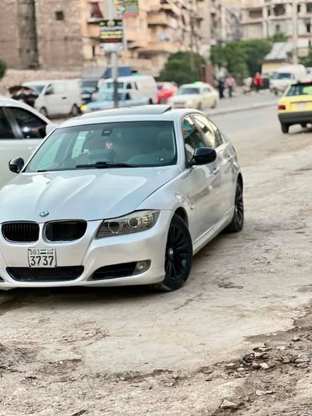 بي ام دبليو ٣٢٣ 2011 - صورة 3