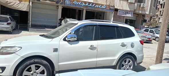 هونداي سنتافيه 2011 - صورة 4
